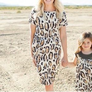 Women's leopard print casual dress